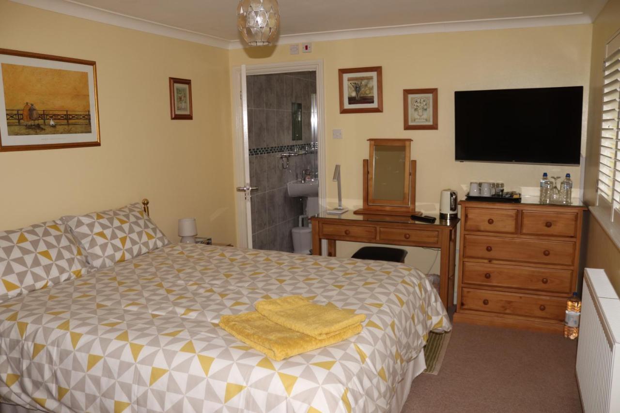 Bed and Breakfast Highworth House Суиндон Экстерьер фото