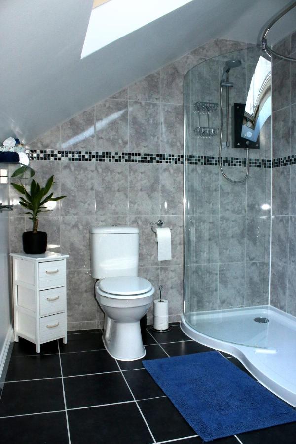 Bed and Breakfast Highworth House Суиндон Экстерьер фото