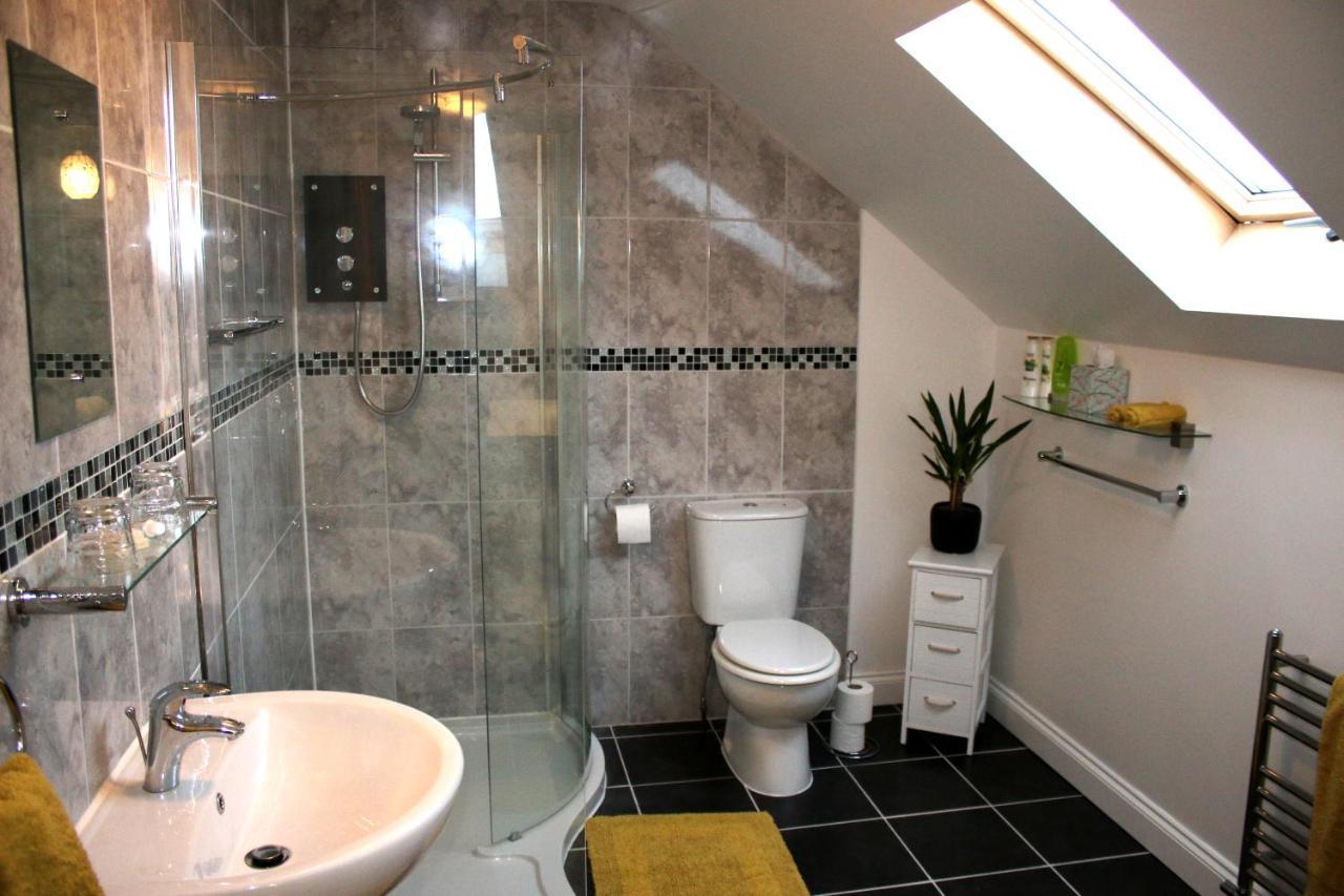 Bed and Breakfast Highworth House Суиндон Экстерьер фото