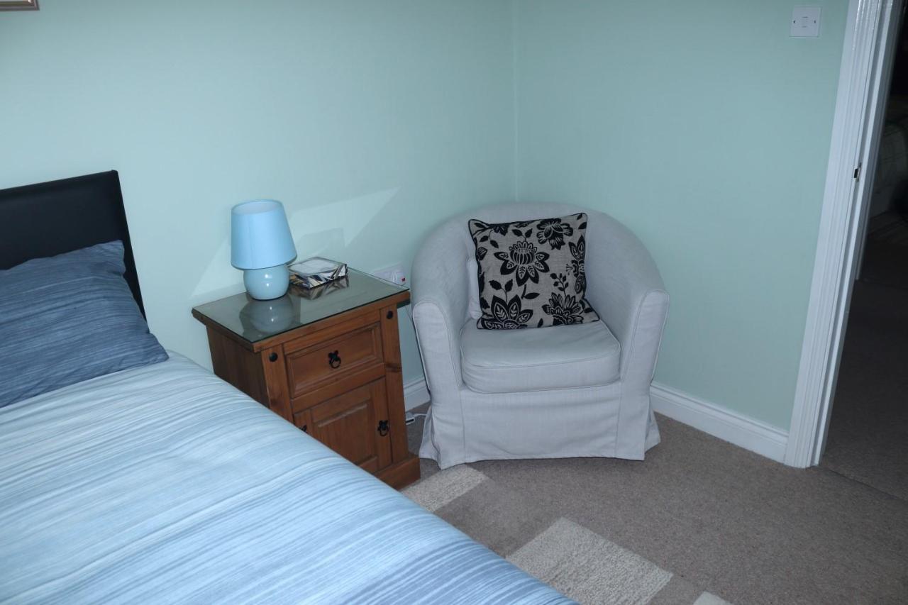 Bed and Breakfast Highworth House Суиндон Экстерьер фото