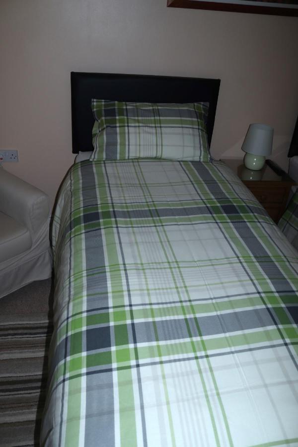 Bed and Breakfast Highworth House Суиндон Экстерьер фото