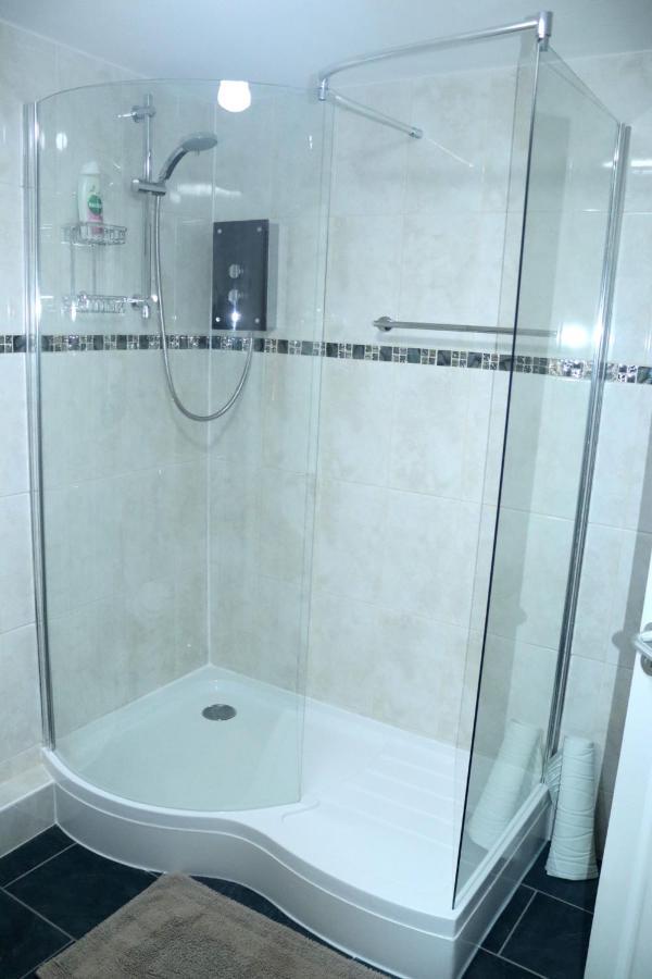 Bed and Breakfast Highworth House Суиндон Экстерьер фото